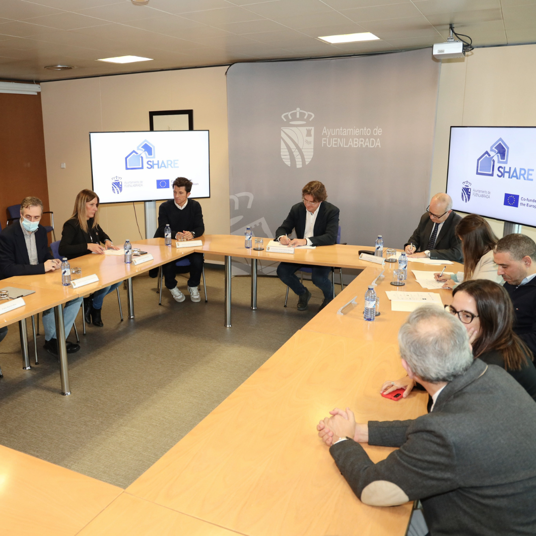 Imagen de la firma del convenio del proyecto SHARE