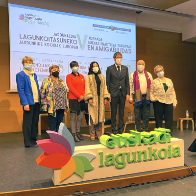 Imagen con los ponentes de la jornada Europea de Buenas Prácticas en Amigabilidad Euskadi Lagunkoia 2021